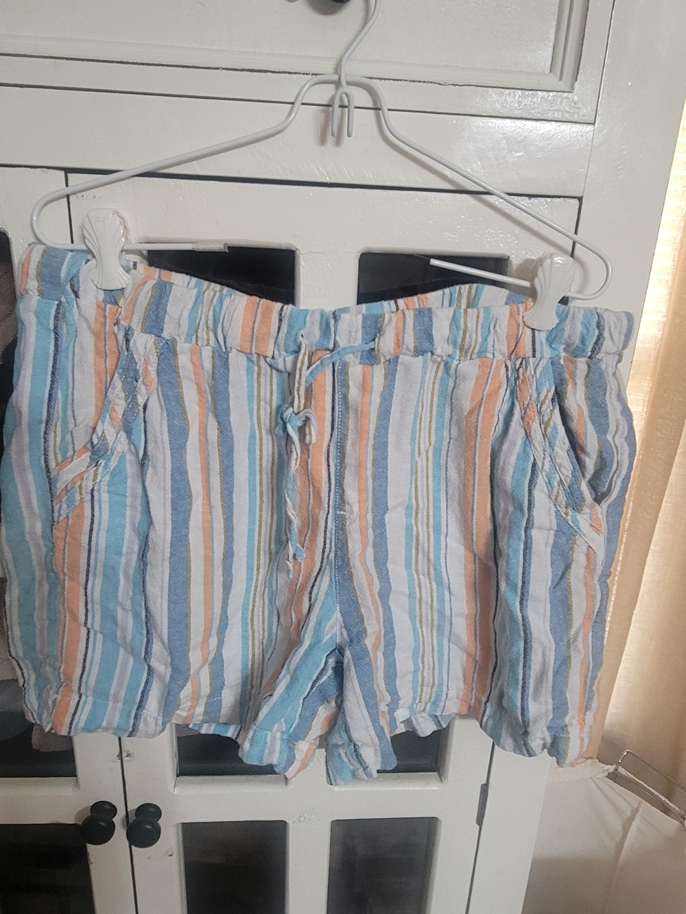 Briggs New York Striped High-Waist Drawstring Shorts in Blue, Peach & White